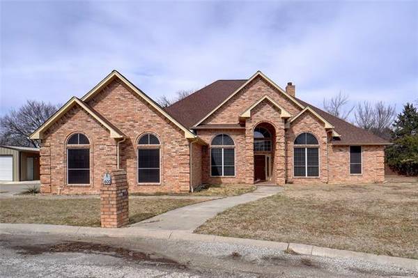 600 Grand Oaks Court, Alvord, TX 76225