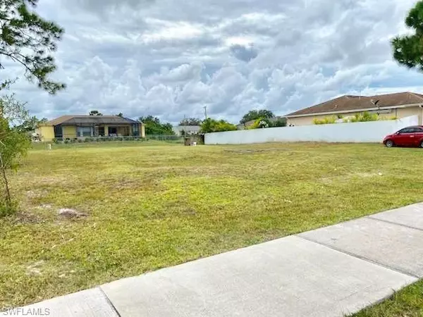 3731 12th ST W, Lehigh Acres, FL 33971