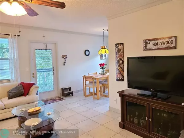 Deerfield Beach, FL 33442,200 Ventnor L  #200