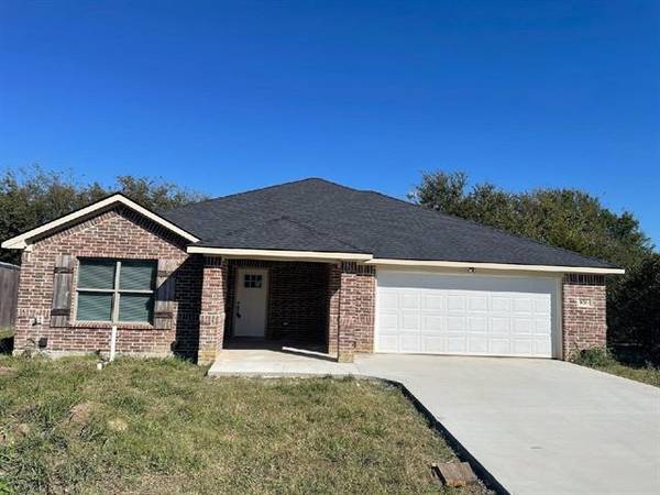 826 Mr Haney Drive, Midlothian, TX 76065