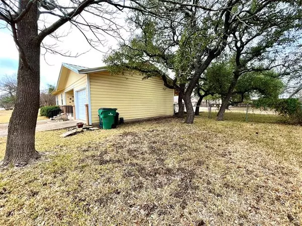 Hamilton, TX 76531,406 S Williams Street