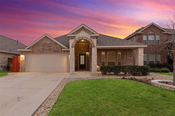 924 Lake Woodland Drive, Little Elm, TX 75068