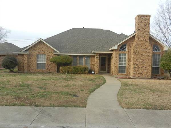 1413 Cobblestone Drive, Desoto, TX 75115