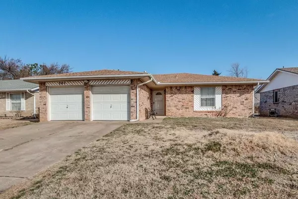 701 NW 17th Street, Moore, OK 73160