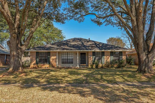 8633 Chalmette Drive, Shreveport, LA 71115