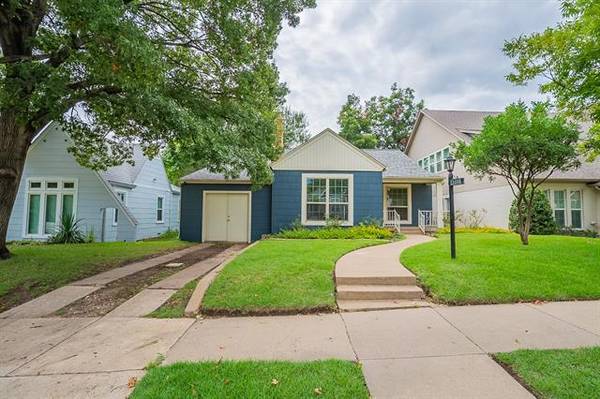 4033 Pershing Avenue, Fort Worth, TX 76107