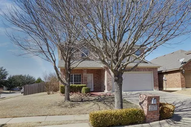 210 Glenwood Drive, Mansfield, TX 76063