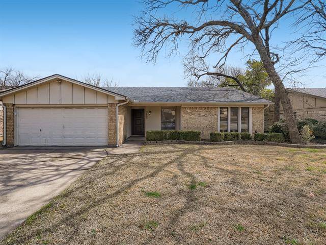 5605 Honey Locust Trail, Arlington, TX 76017