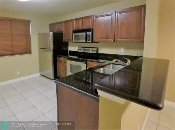 Plantation, FL 33322,10125 W Sunrise Blvd  #206