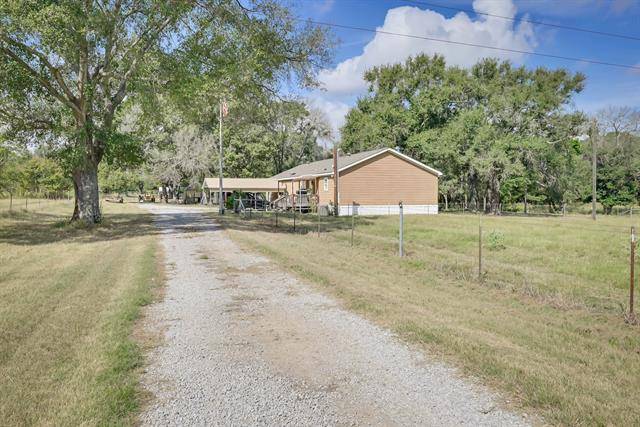 400 An County Road 2608, Tennessee Colony, TX 75861