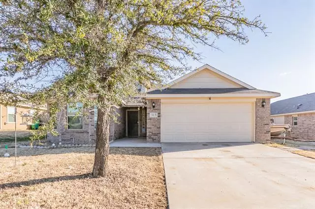 313 Candlewood Circle, Gainesville, TX 76240