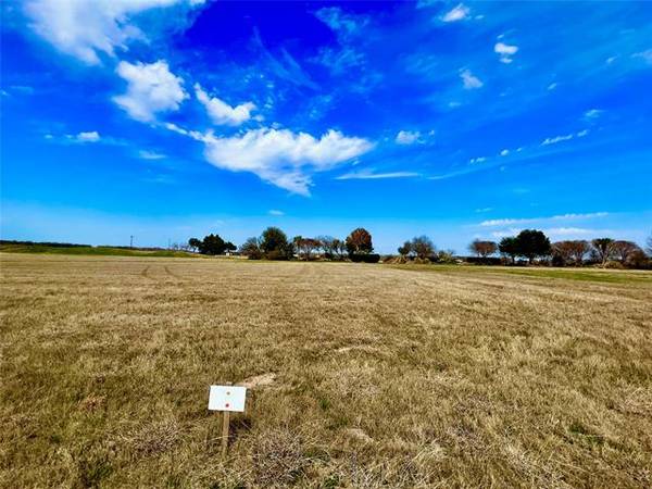 415 Clubhouse Drive, Corsicana, TX 75109