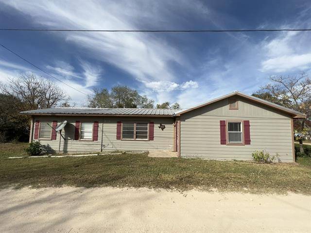 200 Maple Street, Dublin, TX 76446