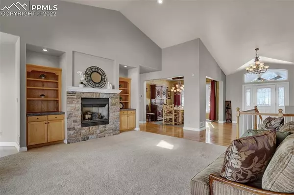 Monument, CO 80132,910 E Trumpeters CT