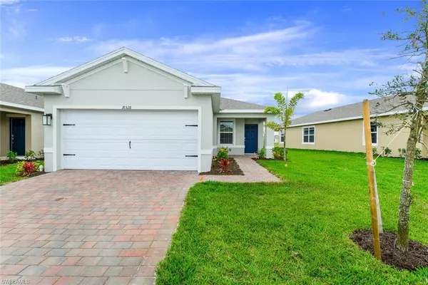 18528 Cronin Sand LN, North Fort Myers, FL 33917