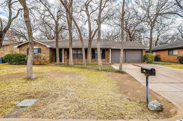 1225 Kathryn Street, Hurst, TX 76053