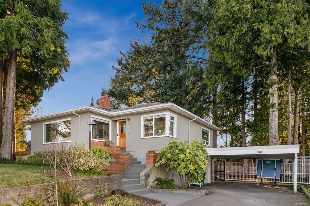 Saanich, BC V8Y 1Z4,5038 Wesley Rd