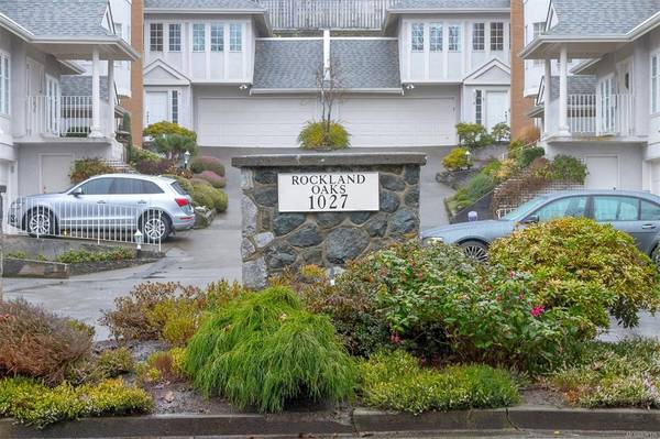 Victoria, BC V8S 3T4,1027 Belmont Ave #6