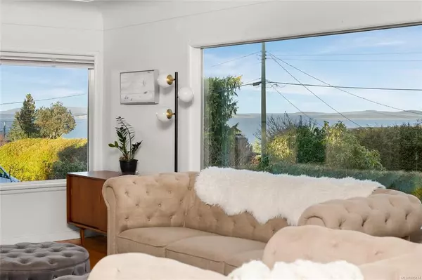 Saanich, BC V8Y 1Z4,5038 Wesley Rd