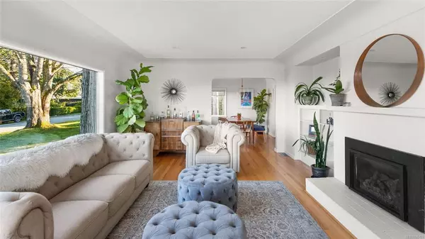 Saanich, BC V8Y 1Z4,5038 Wesley Rd