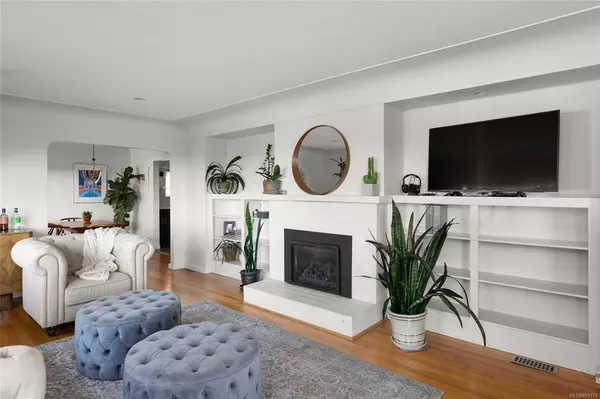 Saanich, BC V8Y 1Z4,5038 Wesley Rd