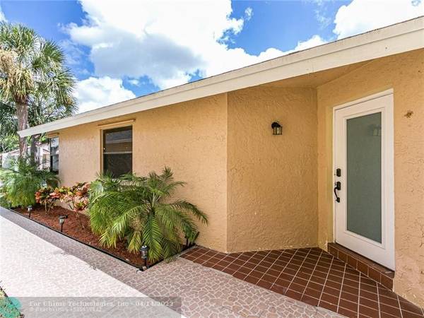 Sunrise, FL 33326,581 Lakeside Circle