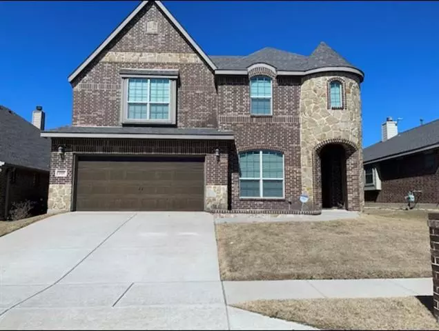 1105 Albany Drive, Fort Worth, TX 76131