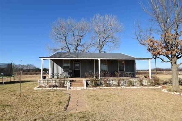 930 Old Reno Road, Reno, TX 76082