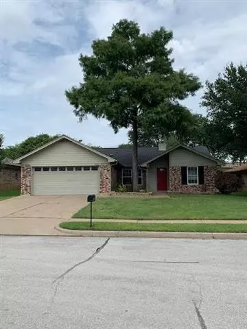 5617 Chesapeake Street, Watauga, TX 76148