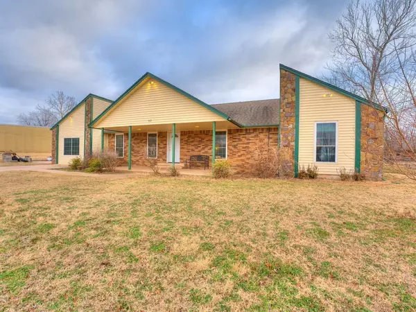 402 W Chickasaw Street, Washington, OK 73093