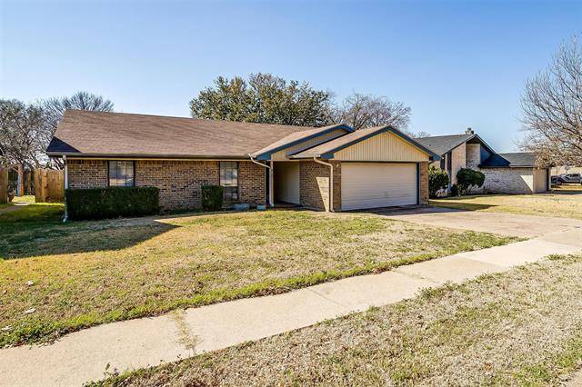 813 Reed Avenue, Saginaw, TX 76179