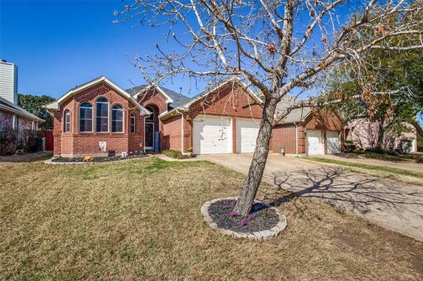 2417 Lakeshore Drive, Flower Mound, TX 75028