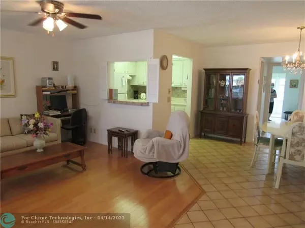 Deerfield Beach, FL 33442,286 Farnham L  #286