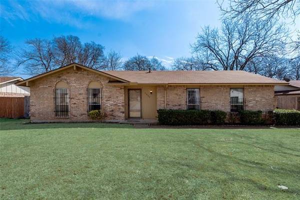 2607 Concord Drive, Arlington, TX 76014