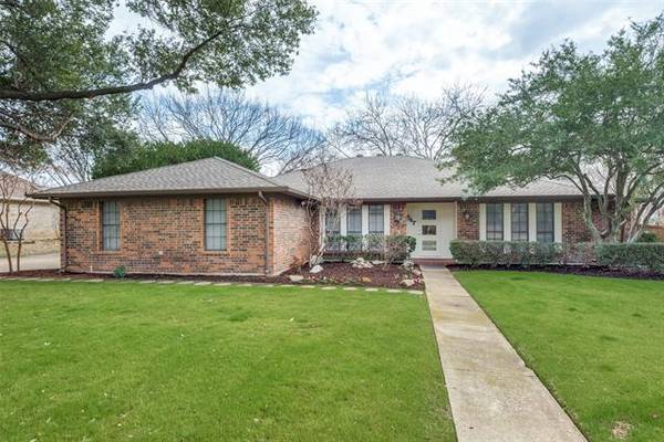 541 Briarglen Drive, Coppell, TX 75019