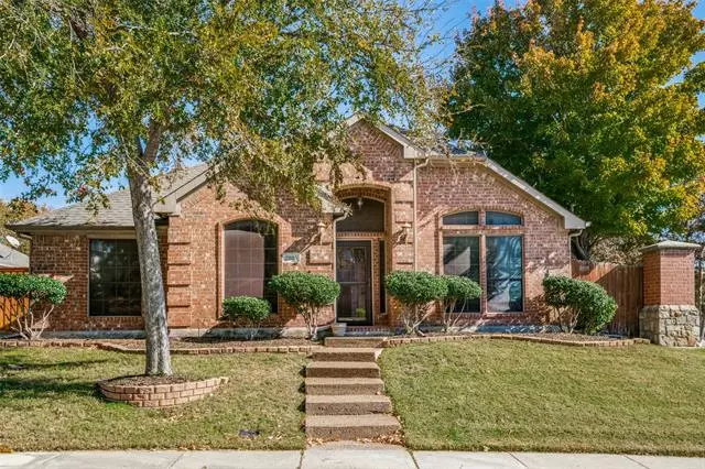 2885 Ridgedale Drive, Lewisville, TX 75057