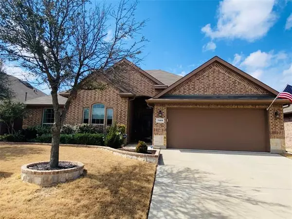 7109 Truchas Peak Trail, Fort Worth, TX 76131