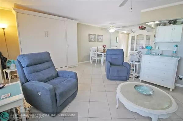 Deerfield Beach, FL 33442,81 Oakridge G  #81