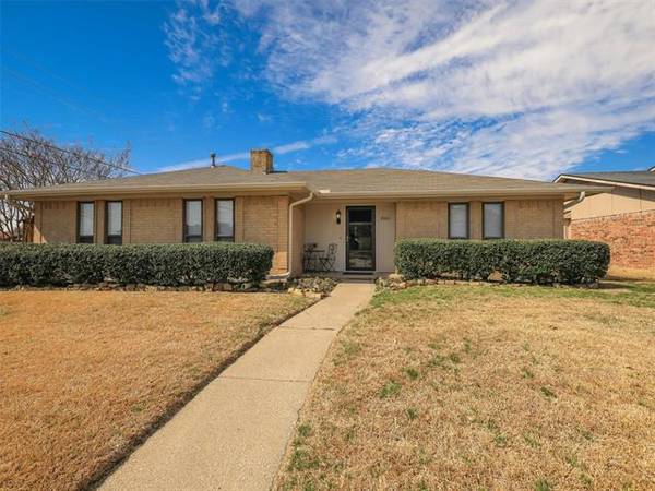 2001 Glenwick Lane, Garland, TX 75040