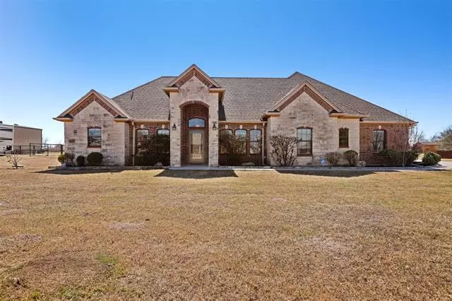 411 Ridgecrest Place, Sanger, TX 76266