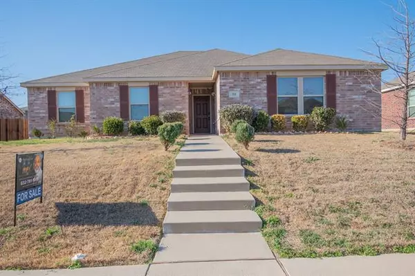 713 Snowy Orchid Lane, Desoto, TX 75115