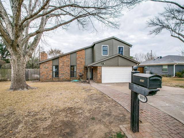 1019 Mockingbird Drive, Grapevine, TX 76051