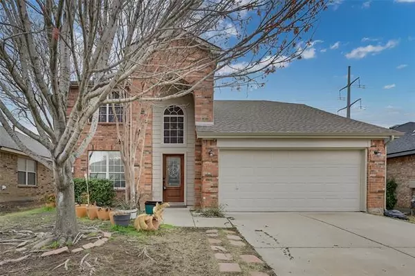 11924 Gold Creek Drive E, Fort Worth, TX 76244