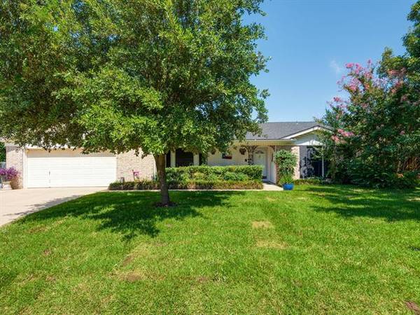 6513 Jerry Court, North Richland Hills, TX 76182