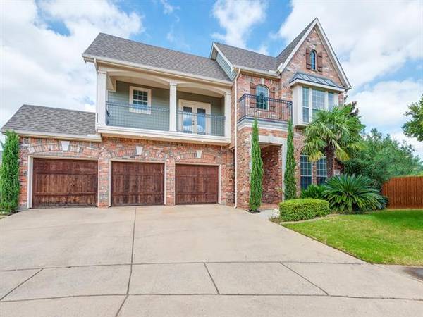 2213 Bear Lake Drive, Euless, TX 76039