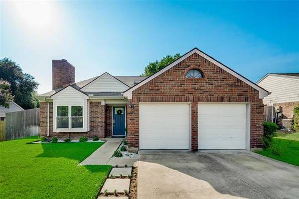 2611 Bayberry Lane, Euless, TX 76039