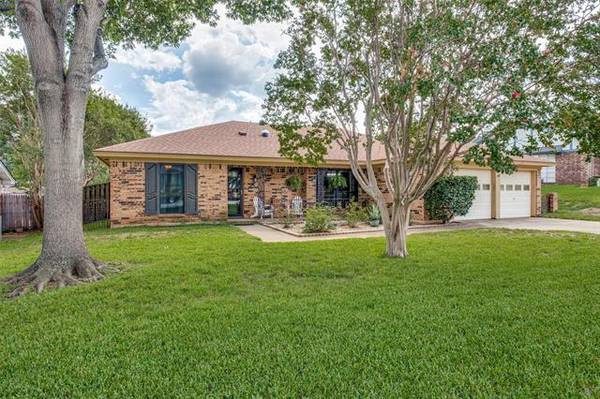 405 Cannon Drive, Hurst, TX 76054