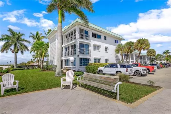 Fort Myers Beach, FL 33931,6500 Estero BLVD #E320