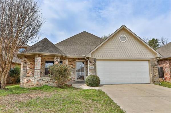 1107 Vintage Avenue, Gainesville, TX 76240