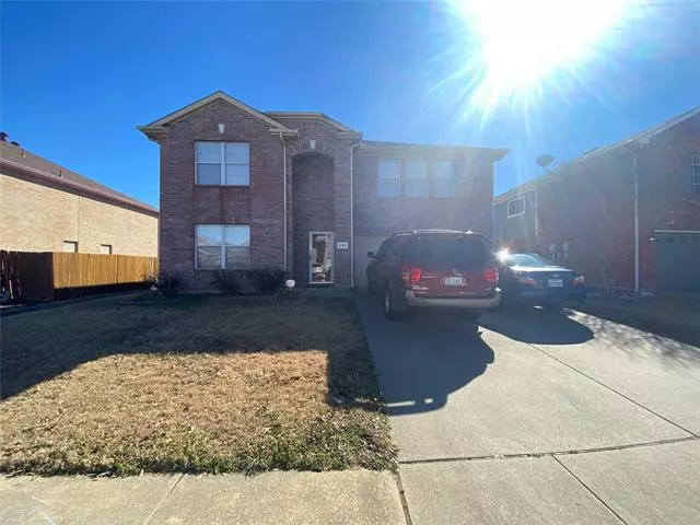 2310 Mainsail Lane, Arlington, TX 76002